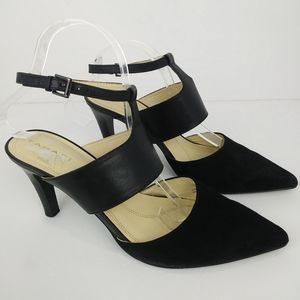 Tahari Pointed Toe Black Heels Woman's Size 9 1/2 (fits like an 8.5)